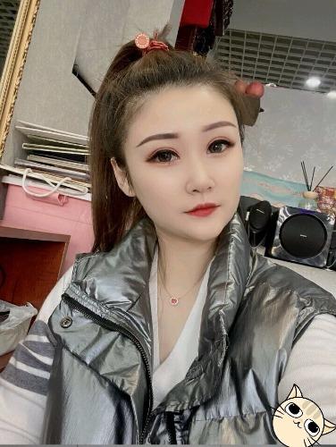 少数民族的妹妹,很配合,很听话